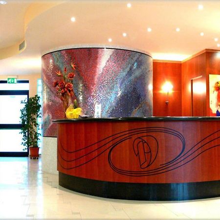 都卡德里阿布鲁兹酒店 Montesilvano Marina 外观 照片