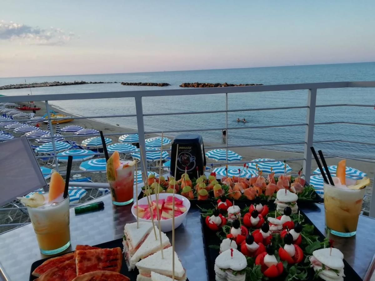 都卡德里阿布鲁兹酒店 Montesilvano Marina 外观 照片